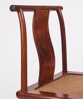 Stol, hardwood. Qingdynastin (1644-1912).