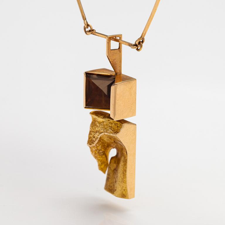 Björn Weckström, Halsband "Narcissos", 14K guld, bergskristall och rökkvarts. Lapponia 1969.
