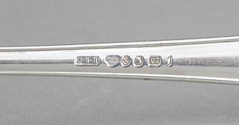 BESTICK, 32 delar, silver. Bl a CG Hallberg Stockholm 1919. Vikt ca 1162 gram.