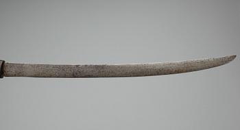 DOLK samt KLEWANGER, 4 st, Indonesien, 1900-talets början.