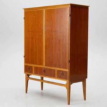 Skåp, 1900-talets mitt.