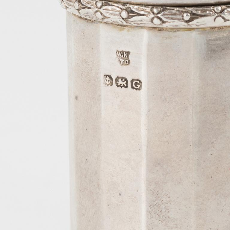 William Neale & Son Ltd, kryddset, 7 delar, silver, Birmingham, England, 1931.