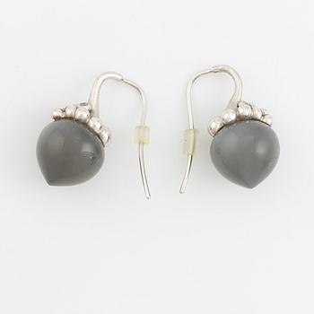 Ole Lynggaard, Charlotte Lynggaard, earrings, 18K white gold with gray stones.