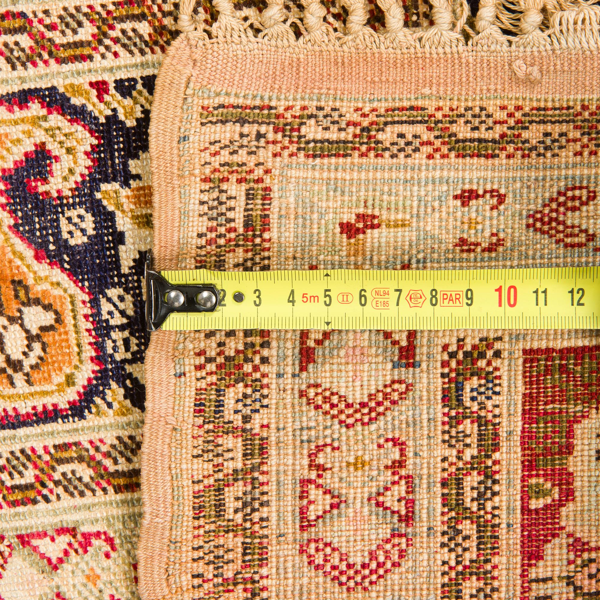 Prayer rug,  antique Gördes. C. 220 x 155 cm.