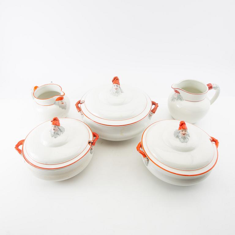 Carafes with and 3 pcs as well as pitchers 2 pcs including Rörstrand, first half of the 20th century.