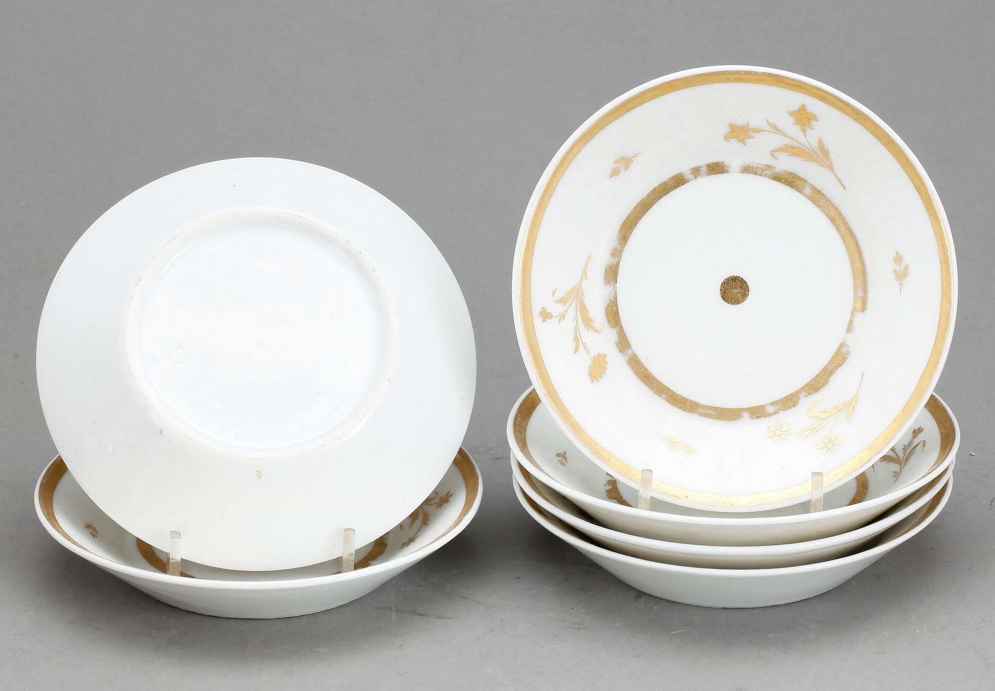 KOPPAR med FAT, 6 st, porslin, Empire, 1800-talet första hälft.