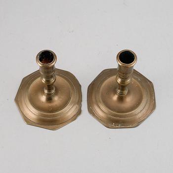 Ljusstakar, ett par, barock, 1700-tal.