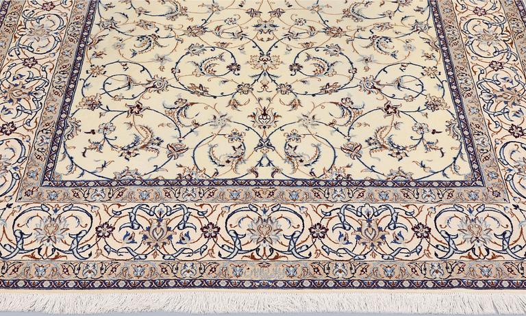 Matta, Nain, part silk, s.k. 6 LAA, ca 265 x 172 cm.