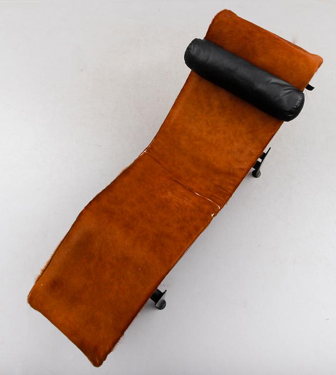 VILSTOL, "LC 4", Le Corbusier, Pierre Jeanneret & Charlotte Perriand, Cassina, Italien, 1900-talets andra hälft.