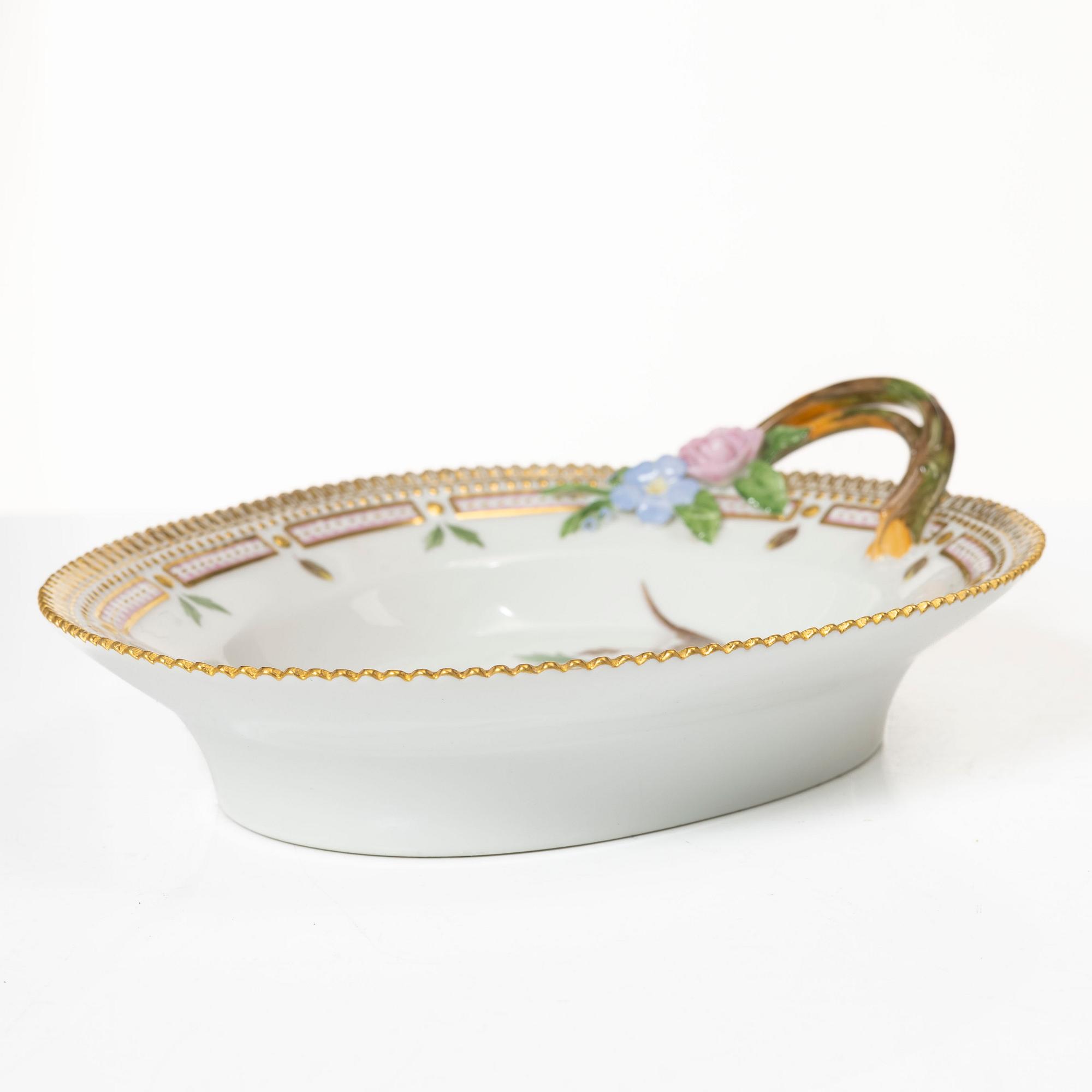 Two Royal Copenhagen 'Flora Danica' porcelain dishes, Denmark, 1940s and 60s.