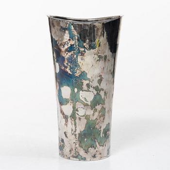 Eric Löfman, Vase, silver, MGAB, Uppsala 1986.