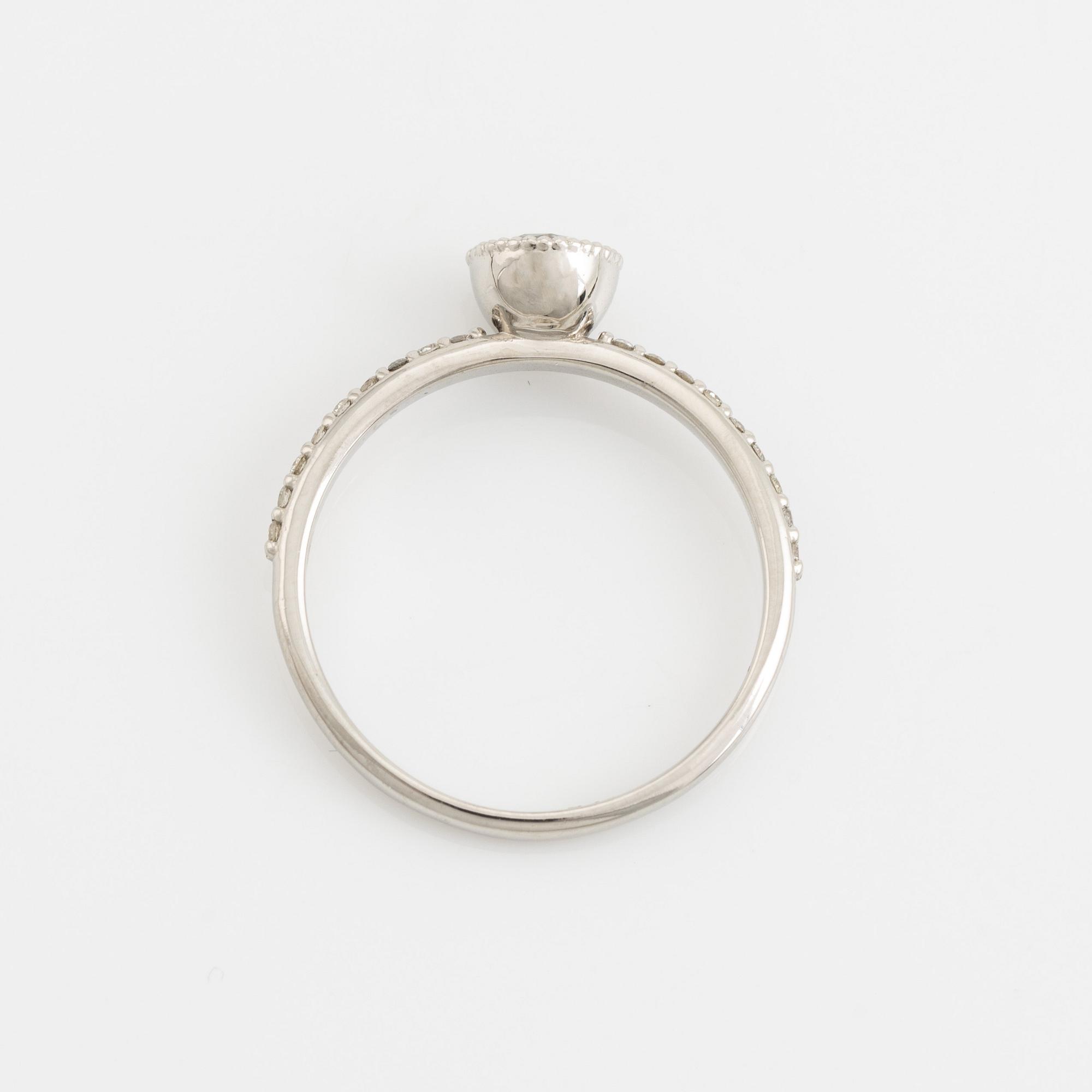 Diamond ring.