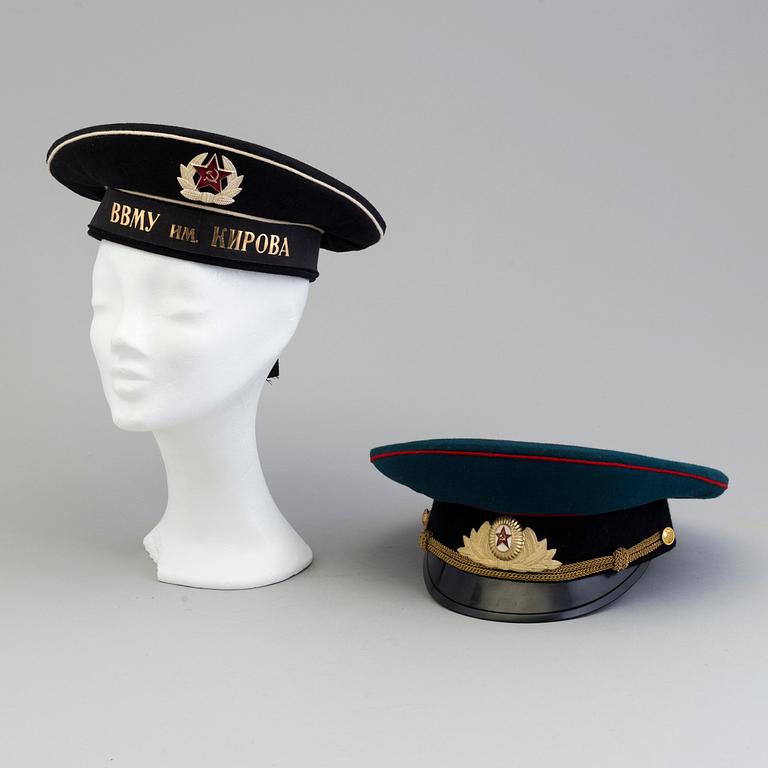 UNIFORMSMÖSSOR, 7 st, Sverige och Sovjetunionen, 1900-talets andra hälft.