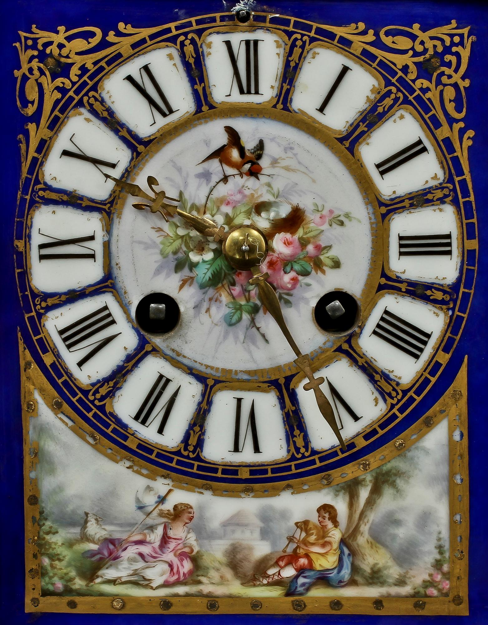 BORDSGARNITYR, 3 delar, Louis XVI-stil, omkring sekelskiftet 1800/1900.