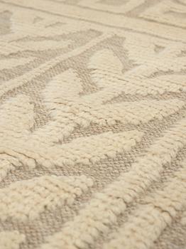 Elsa Gullberg, A carpet, knotted pile in relief, ca 348,5-351,5 x 230,5-236,5 cm, probably Elsa Gullberg.