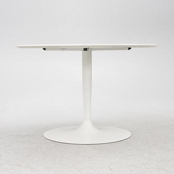 A dining table, Calligaris, Italy, 21st century.