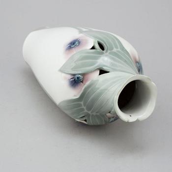 An Art Noveau vase by Hilma Persson-Hjelm, Rörstrand, early 20th century.