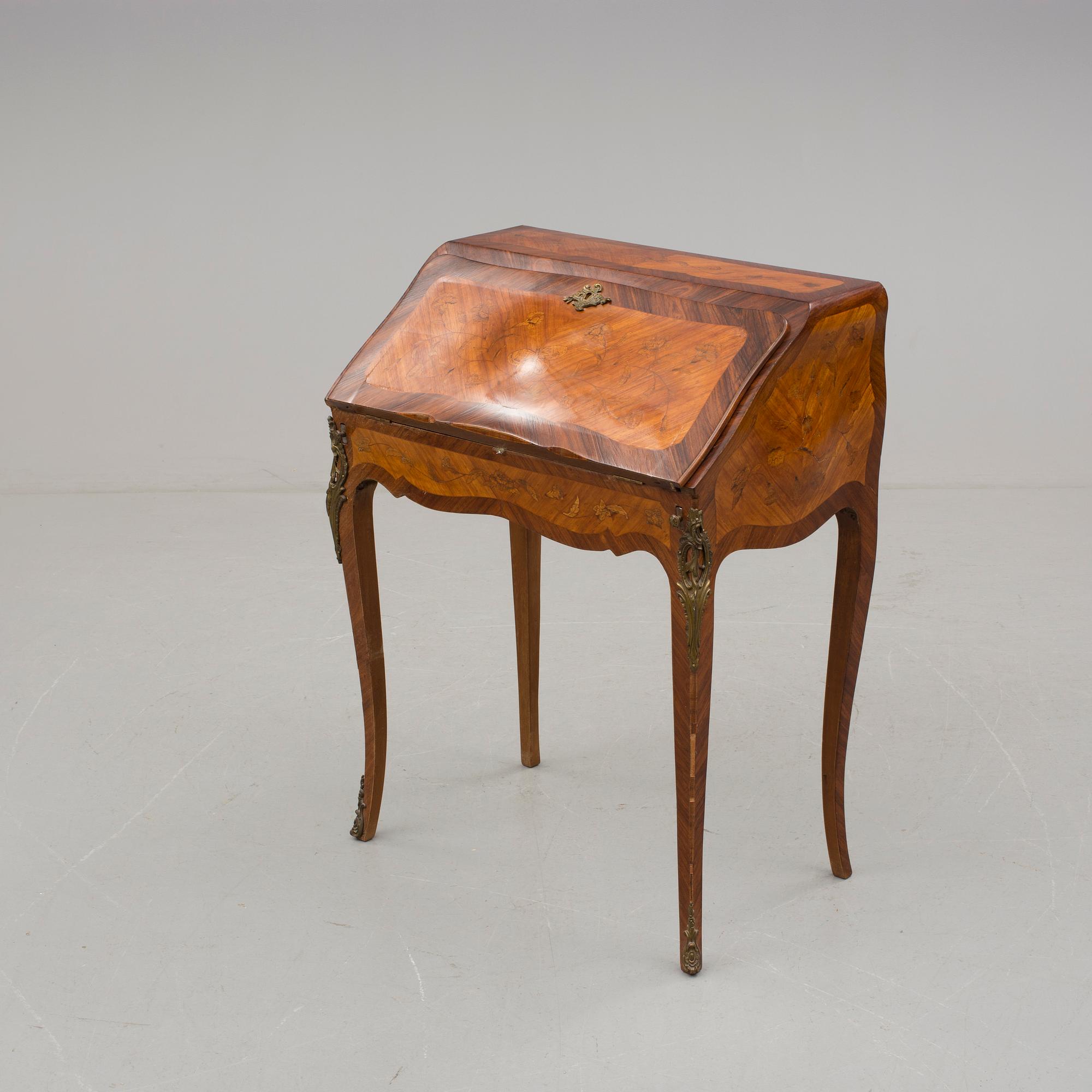 SKRETÄR, Louis XV-stil 1900-talets första hälft.