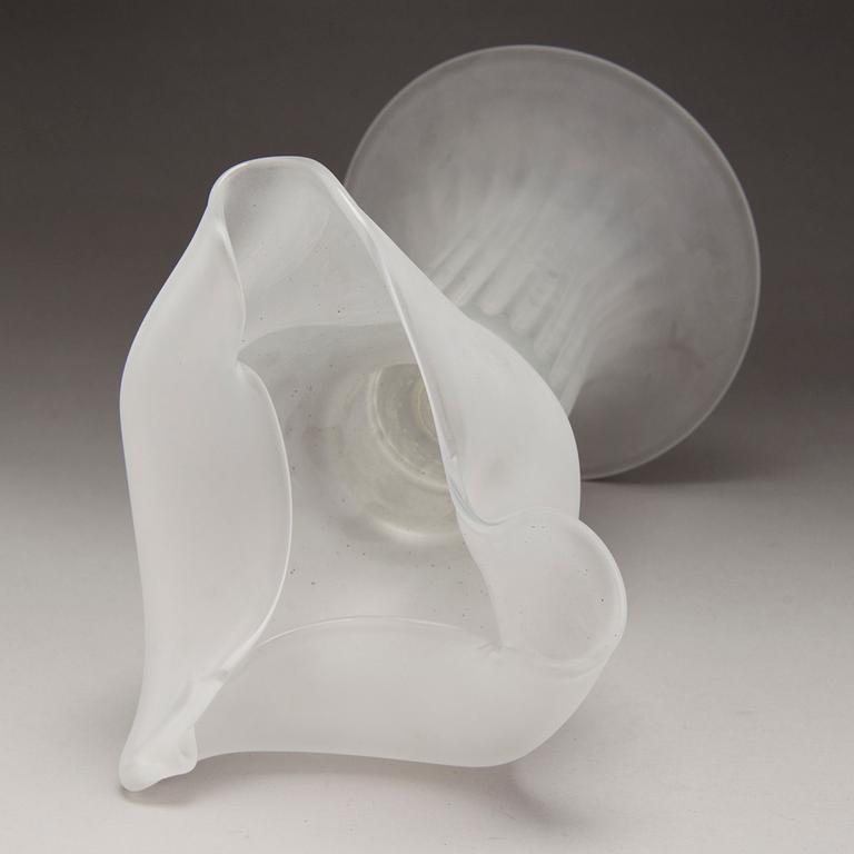 MARKKU SALO, veistos, signeerattu M. Salo, Nuutajärvi "Kokoeilu".