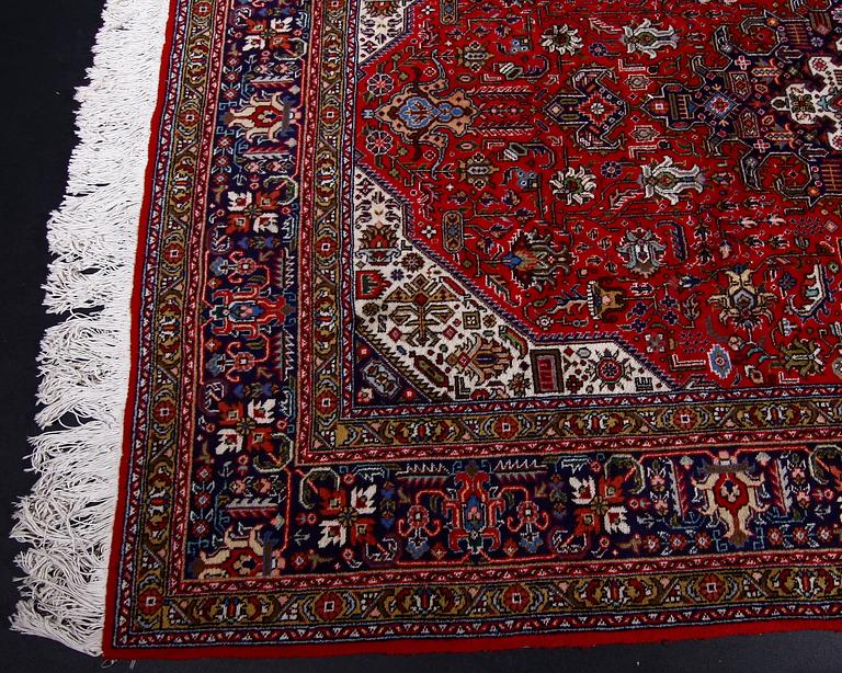MATTA, orientalisk. Ca 310 x 205.