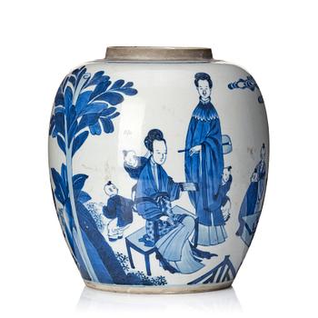 1123. A blue and white jar, Qing dynasty, Kangxi (1662-1722).