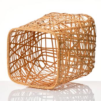 Claesson Koivisto Rune, "Nest", korg, Sfera, Japan, 2005.