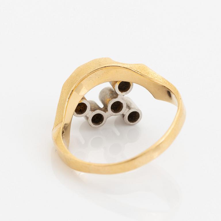 Ring, Lapponia, 18K guld med briljantslipade diamanter.