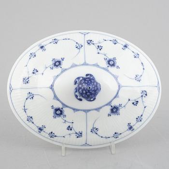 A 'Blue Fluted Plain' /  porcelain tureen with cover, Royal Copenhagen, model 283, 1898-1923.