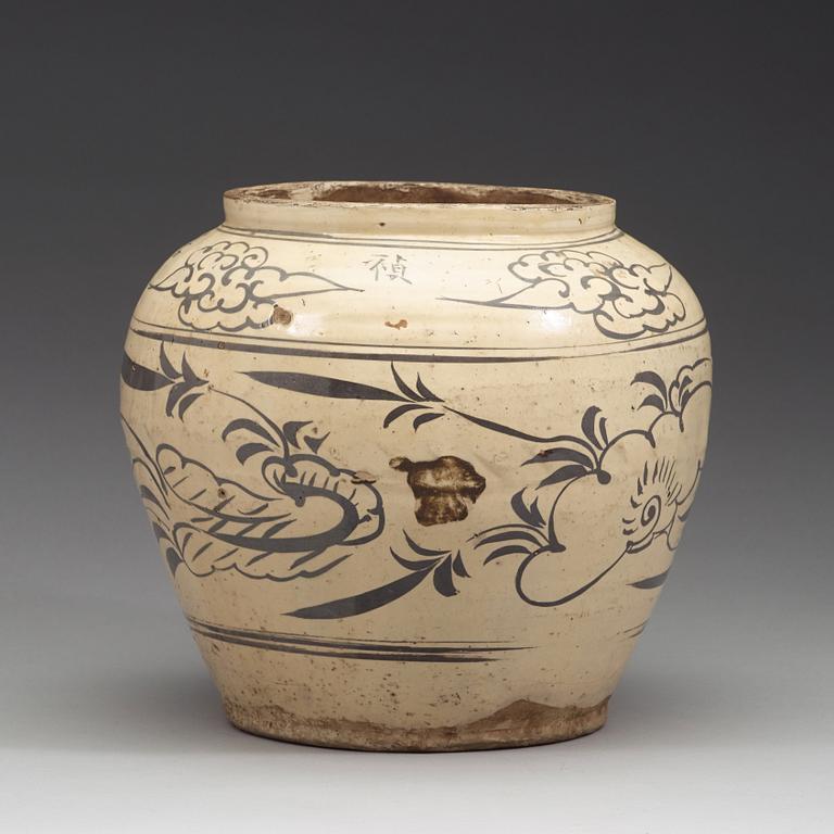 A Cizhou or Cizhou-type ware wine jar, Song/Yuan dynasty (960-1368).