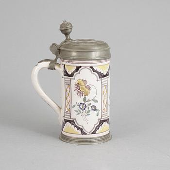 STOP, fajans, sannolikt Frankrike, 1700-talets första hälft.