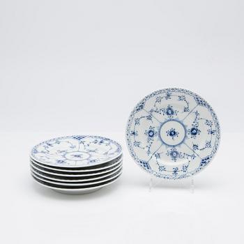 Royal Copenhagen, Service pieces, 20 pieces, porcelain, "Musselmalet helblond and halvblond", Denmark.
