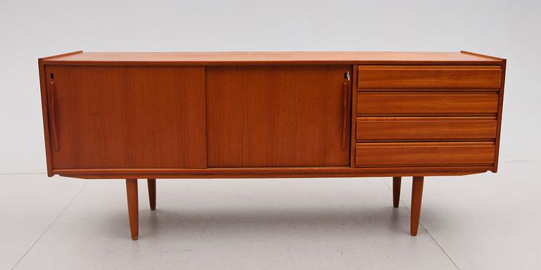 SIDEBOARD, 1960-tal.