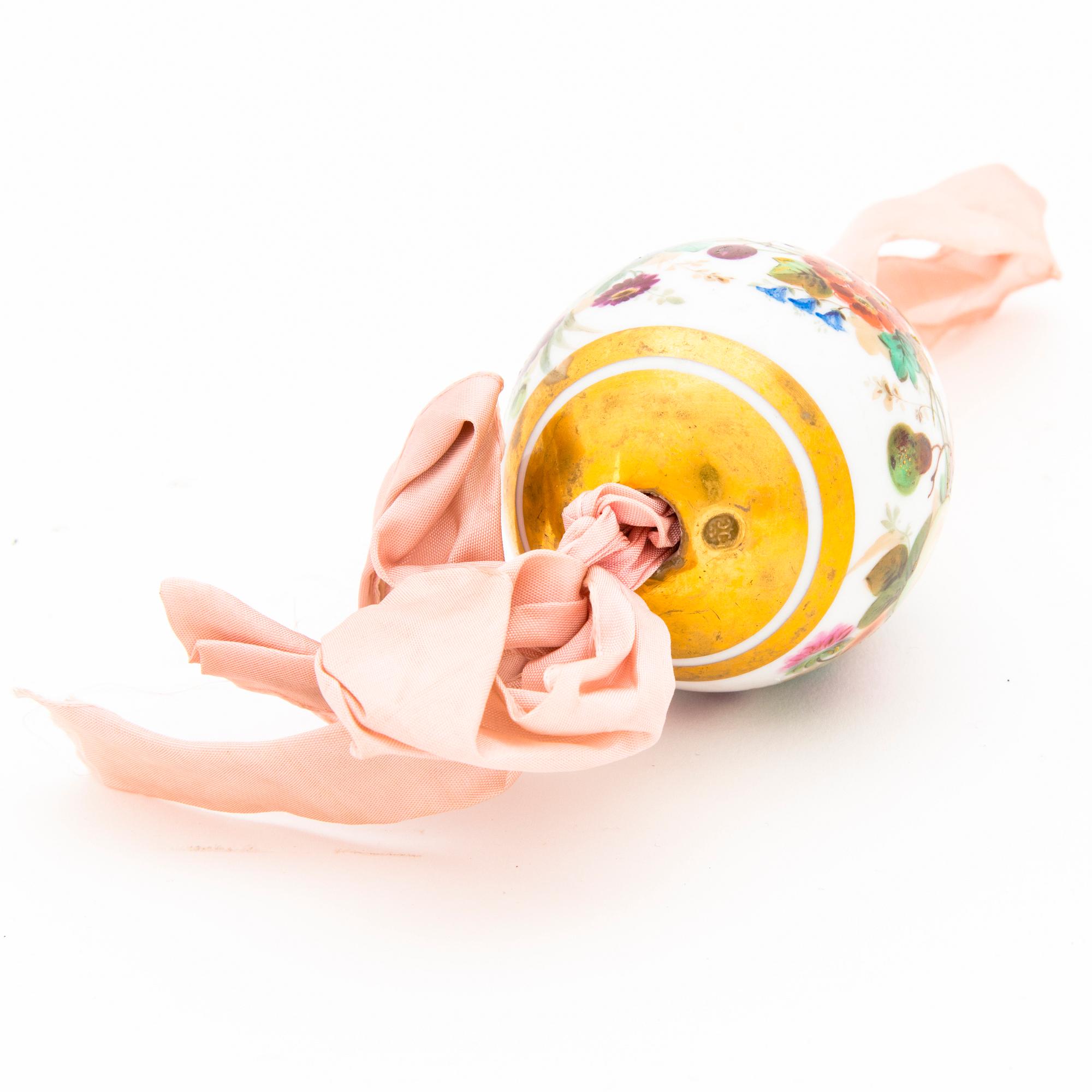 A Russian porcelain Easter egg, from the time of Nicholas I (1825–1855).