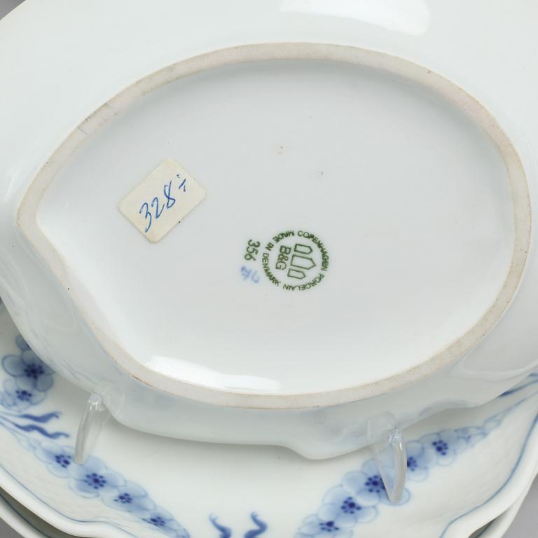 A set of porcelain tableware of 8 pcs, "Empire" by Bing & Gröndahl, Denmark.