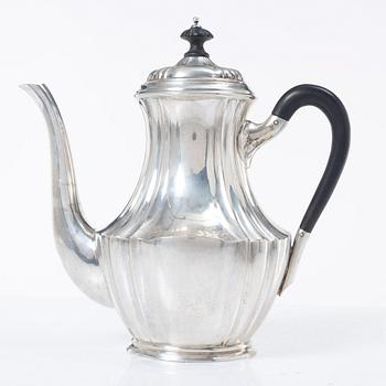 Coffee pot, silver, 1919.