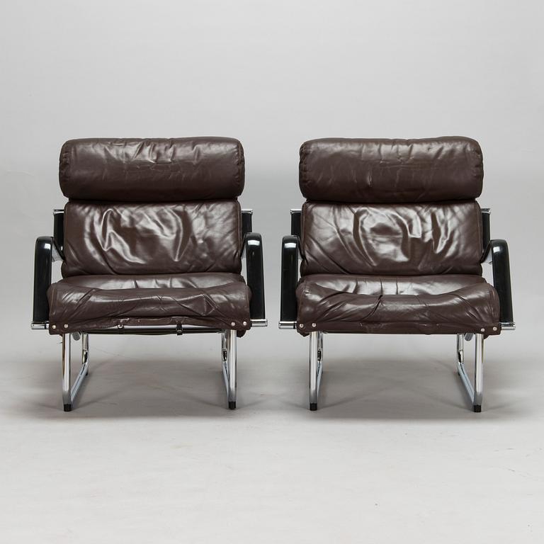 Yrjö Kukkapuro, a pair of 'Remmi' lounge chairs for Haimi, 1970s.