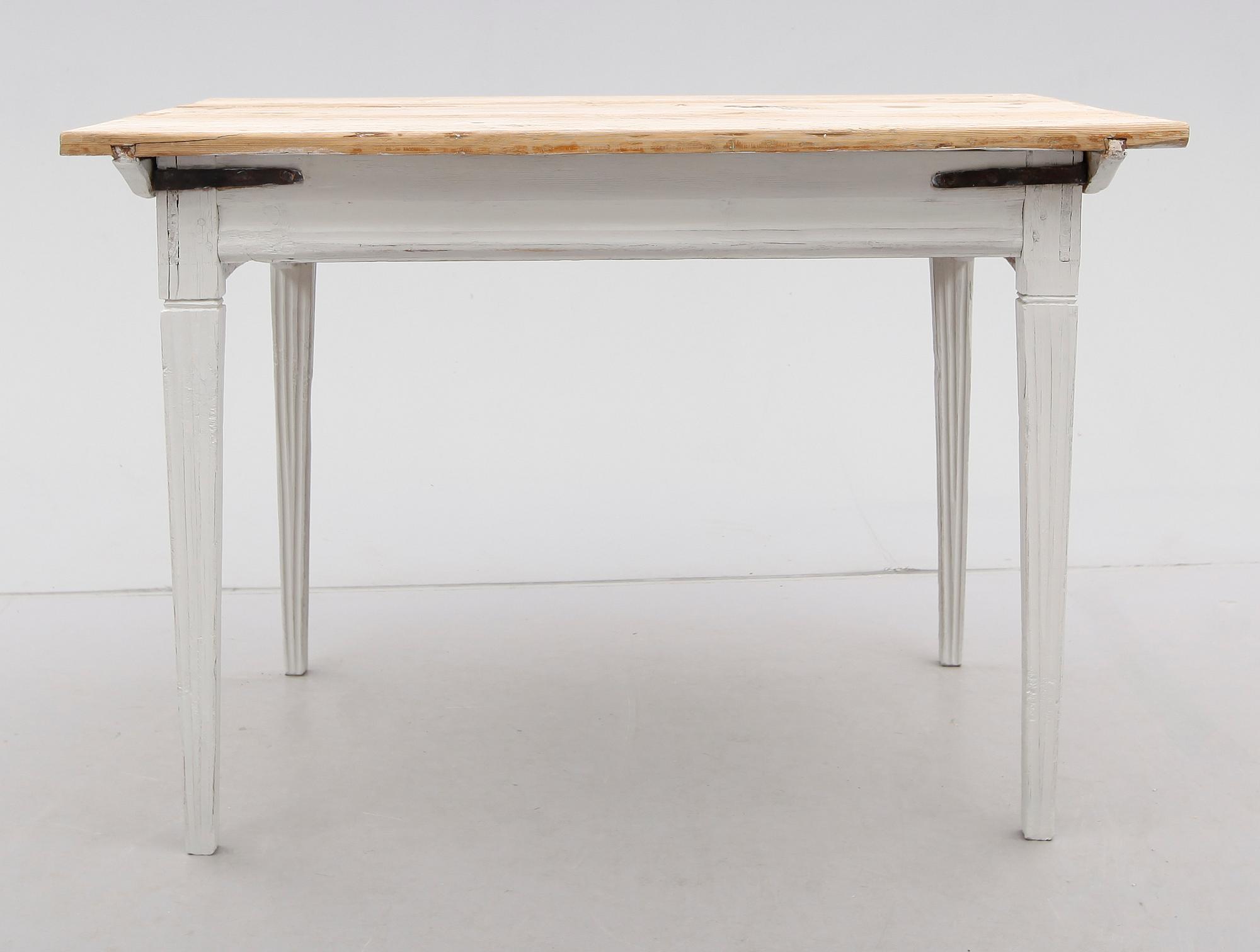 BORD, sengustavianskt, 1800-tal.