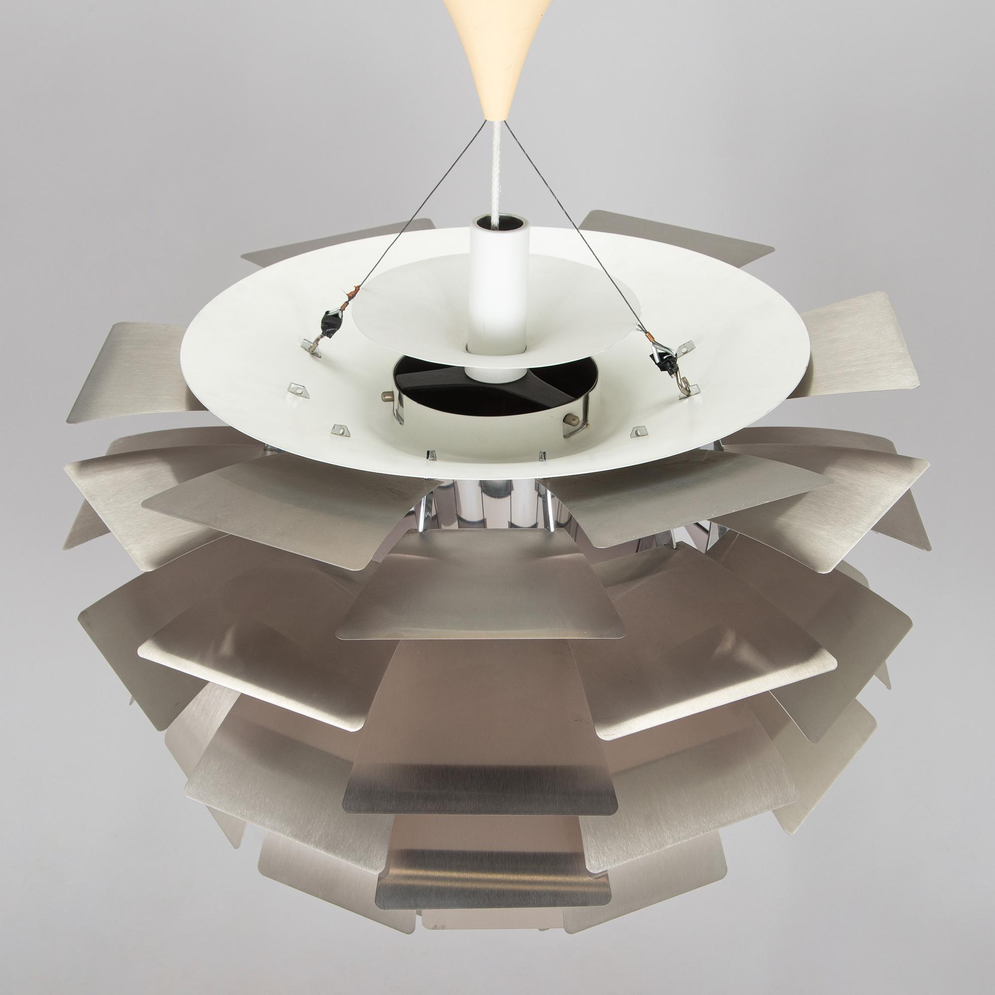 Poul Henningsen, kattovalaisin, "PH Artichoke / PH-Kotte", Louis Poulsen, Tanska, 1980-luku.