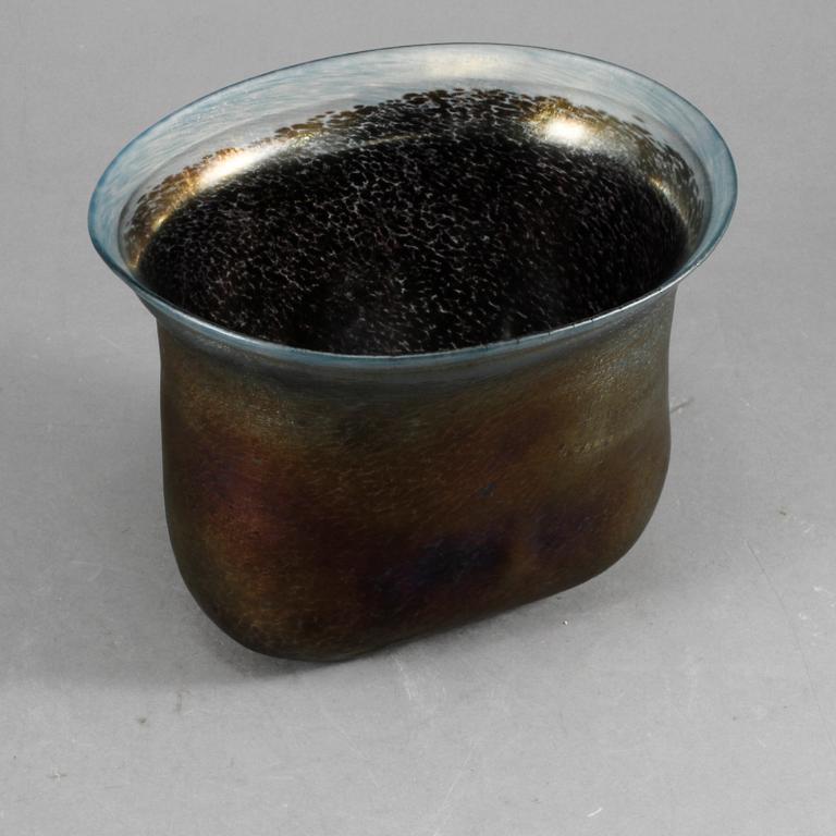 VAS, glas, Bertil Vallien, Artist Collection, Boda, signerad och numrerad 58137.