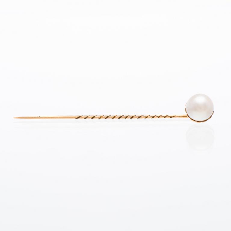 SOLMIONEULA, viljelty helmi, 14K kultaa. Kaarlo Lappalainen, Helsinki 1929.