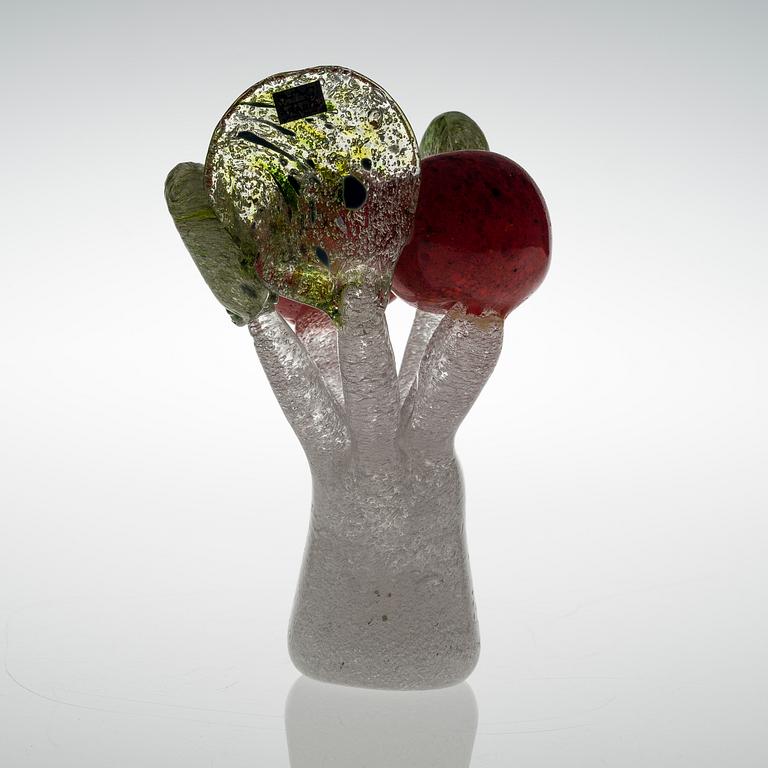 OIVA TOIKKA, ART GLASS. Signed Oiva Toikka Nuutajärvi Notsjö. 1970s.