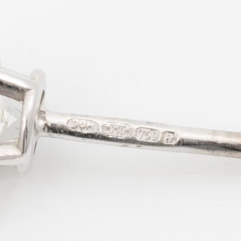 Earrings, a pair, 18K white gold set with round brilliant-cut diamonds totalling 1.03 ct, accompanied by a GIA dossier.