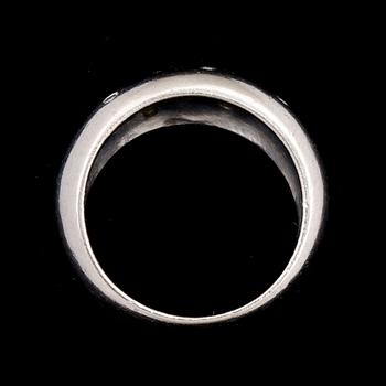 RING, 18k vitguld, 10 mindre åttkantslipade diamanter ca 0.10ct. Vikt ca 9,5g.