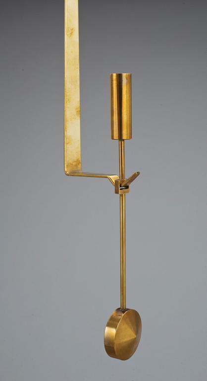VÄGGLAMPETTER, 2 stycken, mässing, "Pendeln", Pierre Forsell, Skultuna, 1900-talets fjärde kvartal.