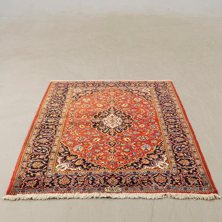 Oriental rug, old, signed, approx. 170x122 cm.