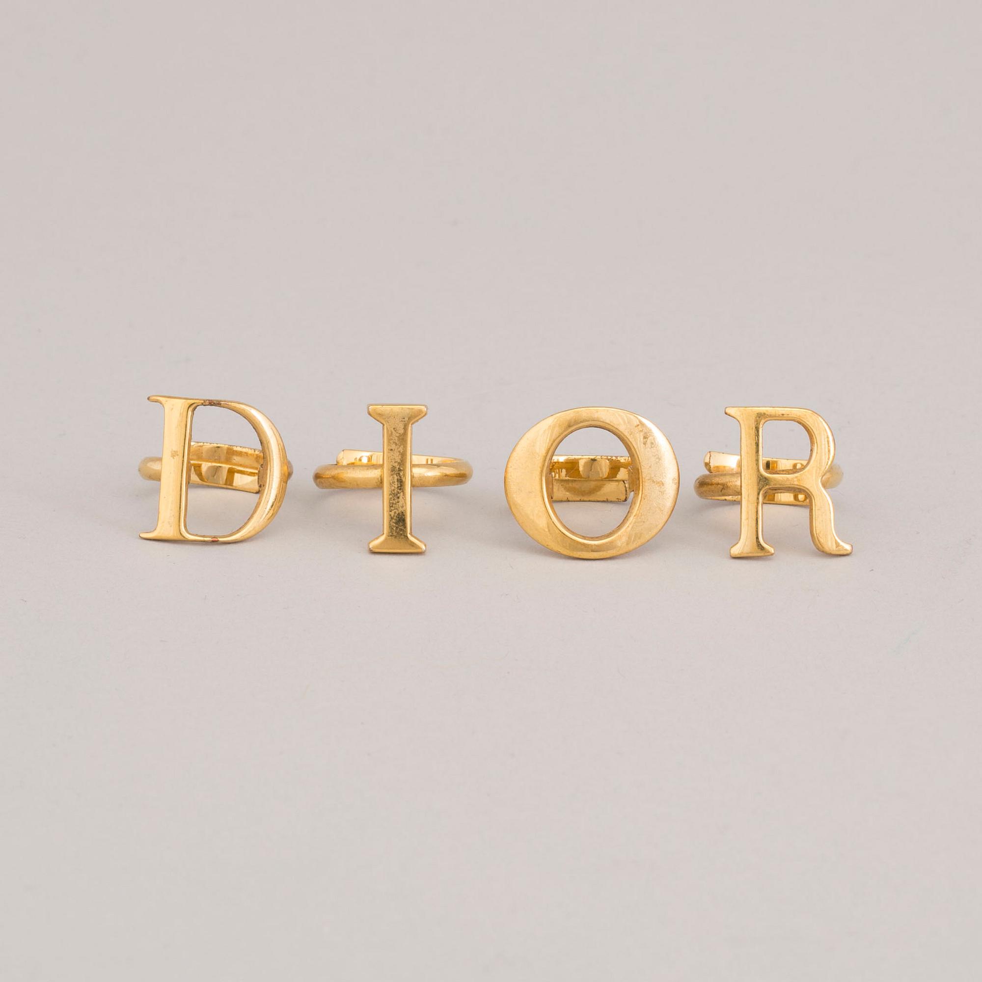 RINGAR, Christian Dior.