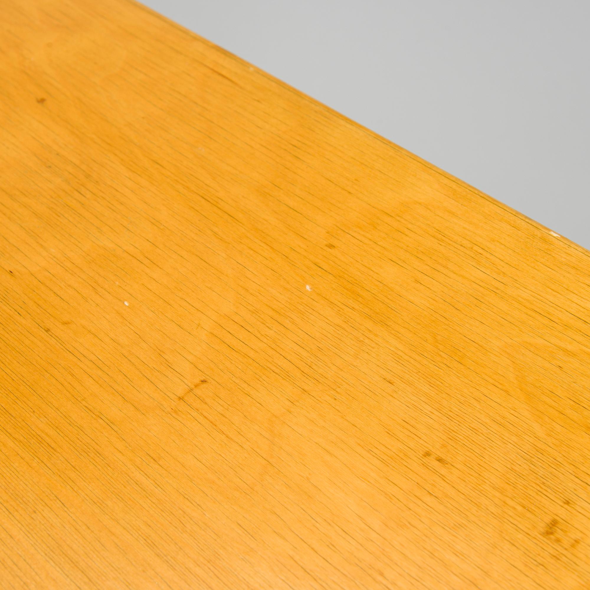 Ilmari Tapiovaara, 1940s X-legged table for Keravan Puuteollisuus, Finland.
