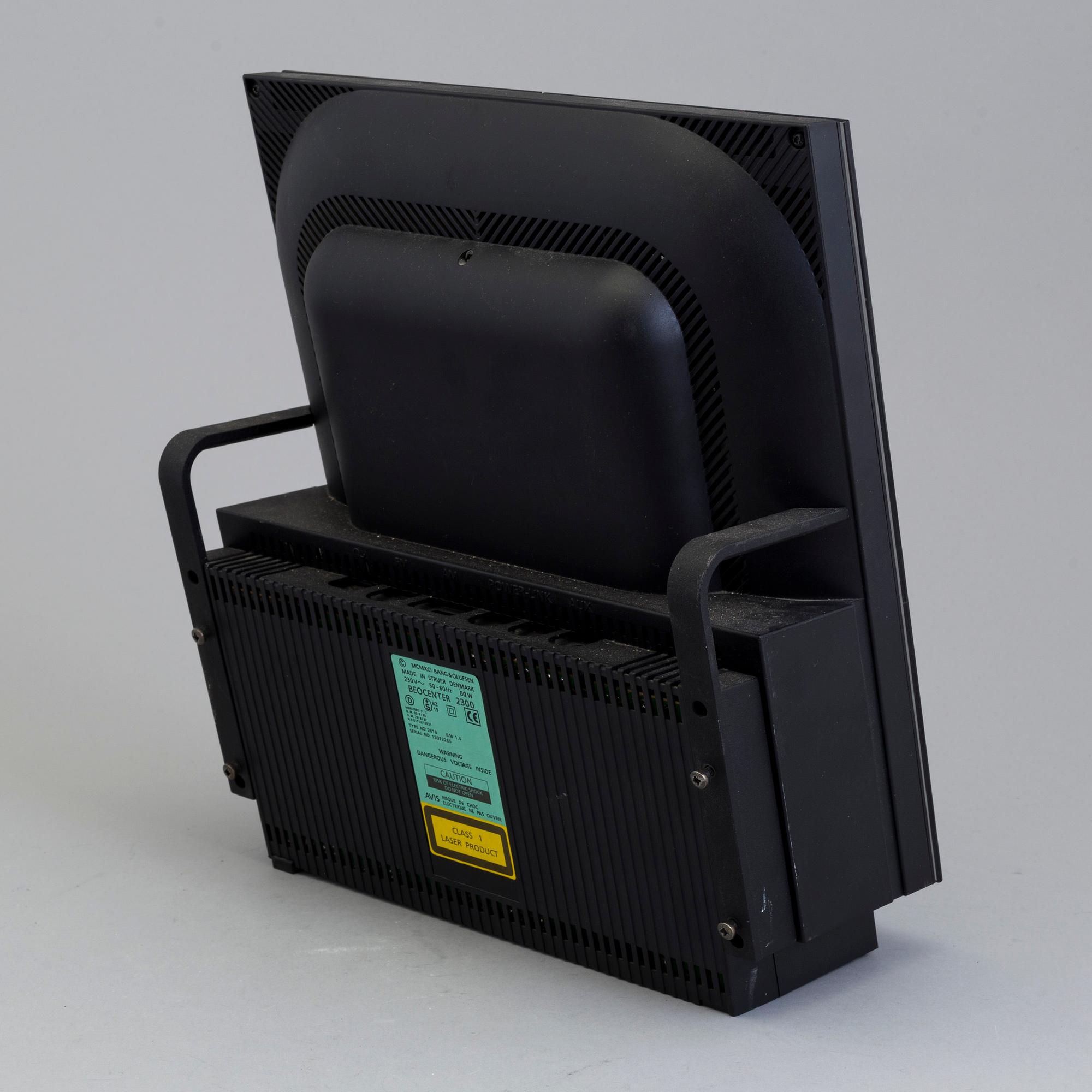 STEREO med tillbehör, "Beocenter 2300", design David Lewis, Bang & Olufsen, Danmark, tillverkad mellan 1991-2000.