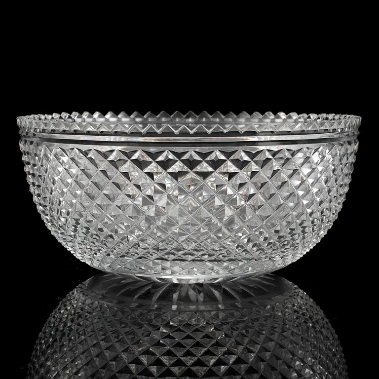 An Anglo-Irish glass bowl, 19th Century, Empire.