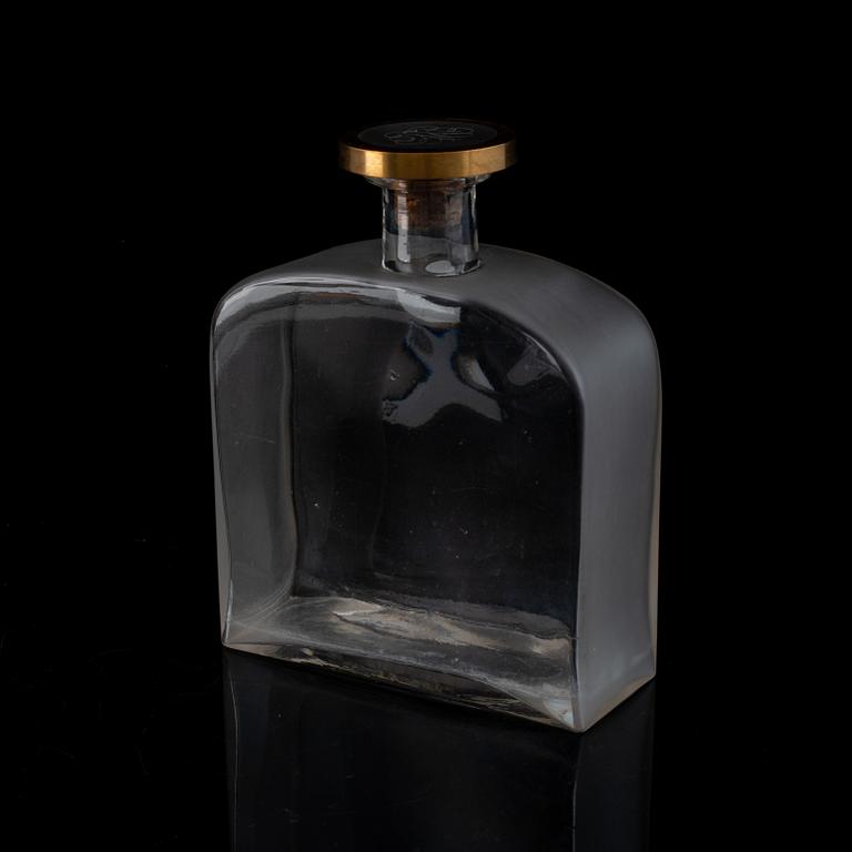 Firma Svenskt Tenn, a glass bottle by Björn Trägårdh, Stockhom 1930s.